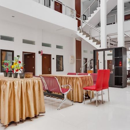 Reddoorz Near Jawa Timur Park 3 مالانغ المظهر الخارجي الصورة