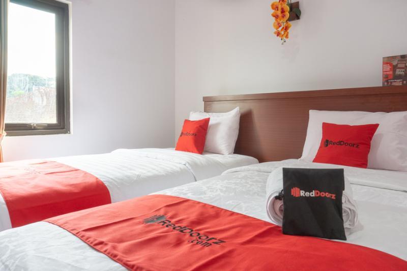 Reddoorz Near Jawa Timur Park 3 مالانغ المظهر الخارجي الصورة